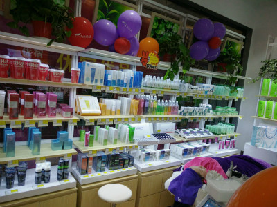 小資生活化妝品加盟 開啟美妝零售新篇章的機(jī)遇與挑戰(zhàn)